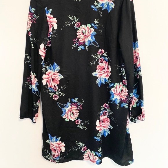 One Clothing Black Floral Long Sleeve Dress - Picture 2 of 5